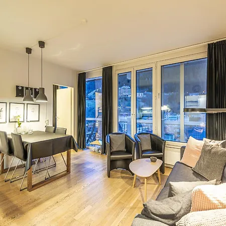 Spacious With Mountain View